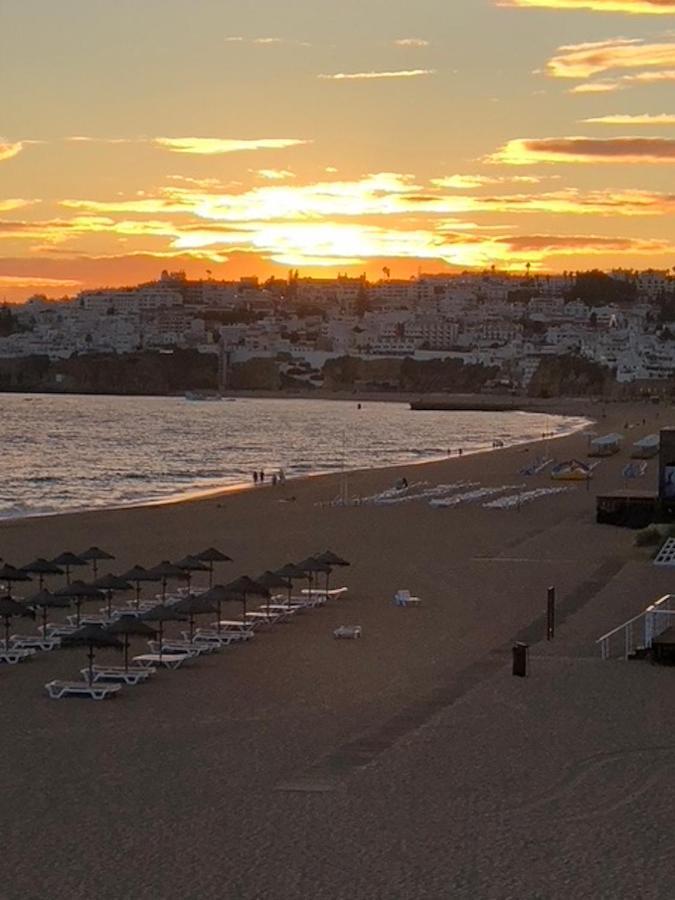 Magnifique Appartement Sur La Plage ... Albufeira Exterior foto
